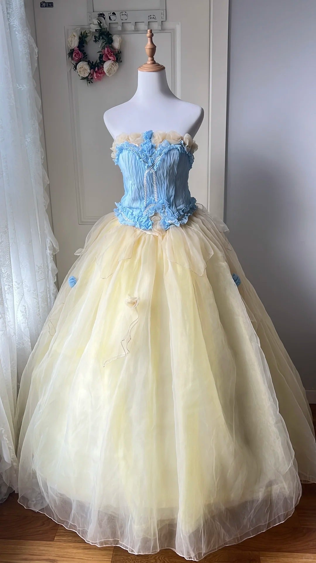 Dreamy Blue and Yellow Color-blocked Strapless Tulle Ball Gown Evening Dress Sweet 16 Dress - View 2 | FashionDia