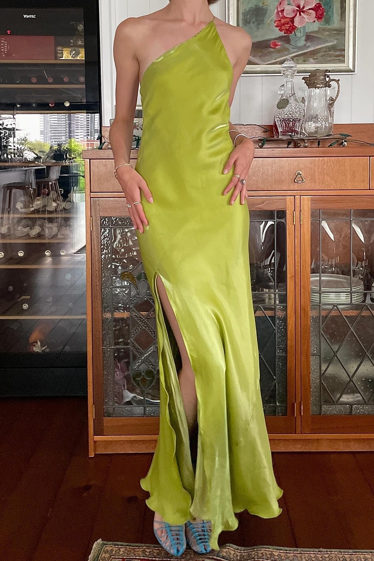 Chic Sheath One Shoulder Light Green Long Party Dress with Split Front - View 3 | FashionDia