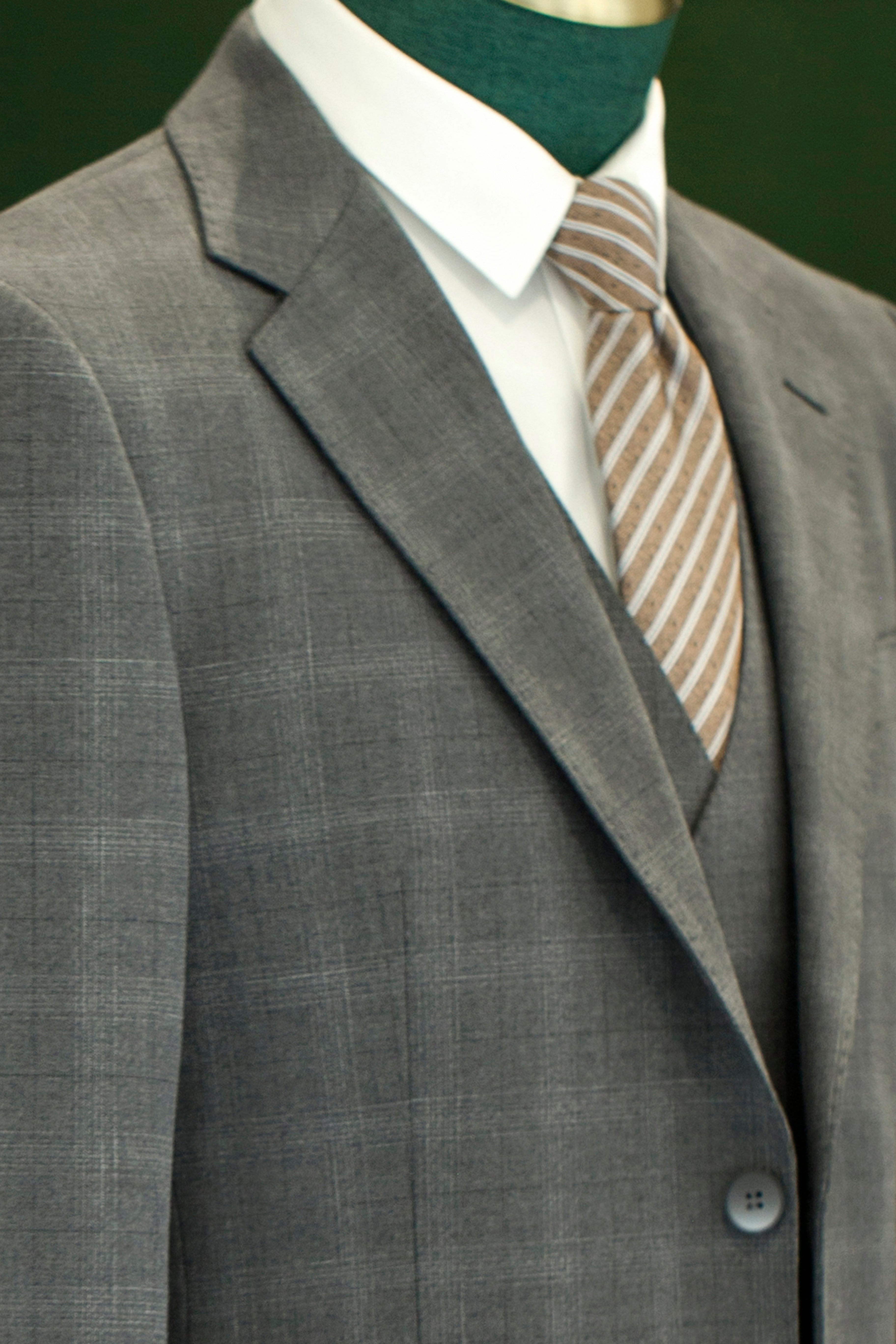 Solid Grey Three Piece Wool Suit For Groom And Business (ZD17098)