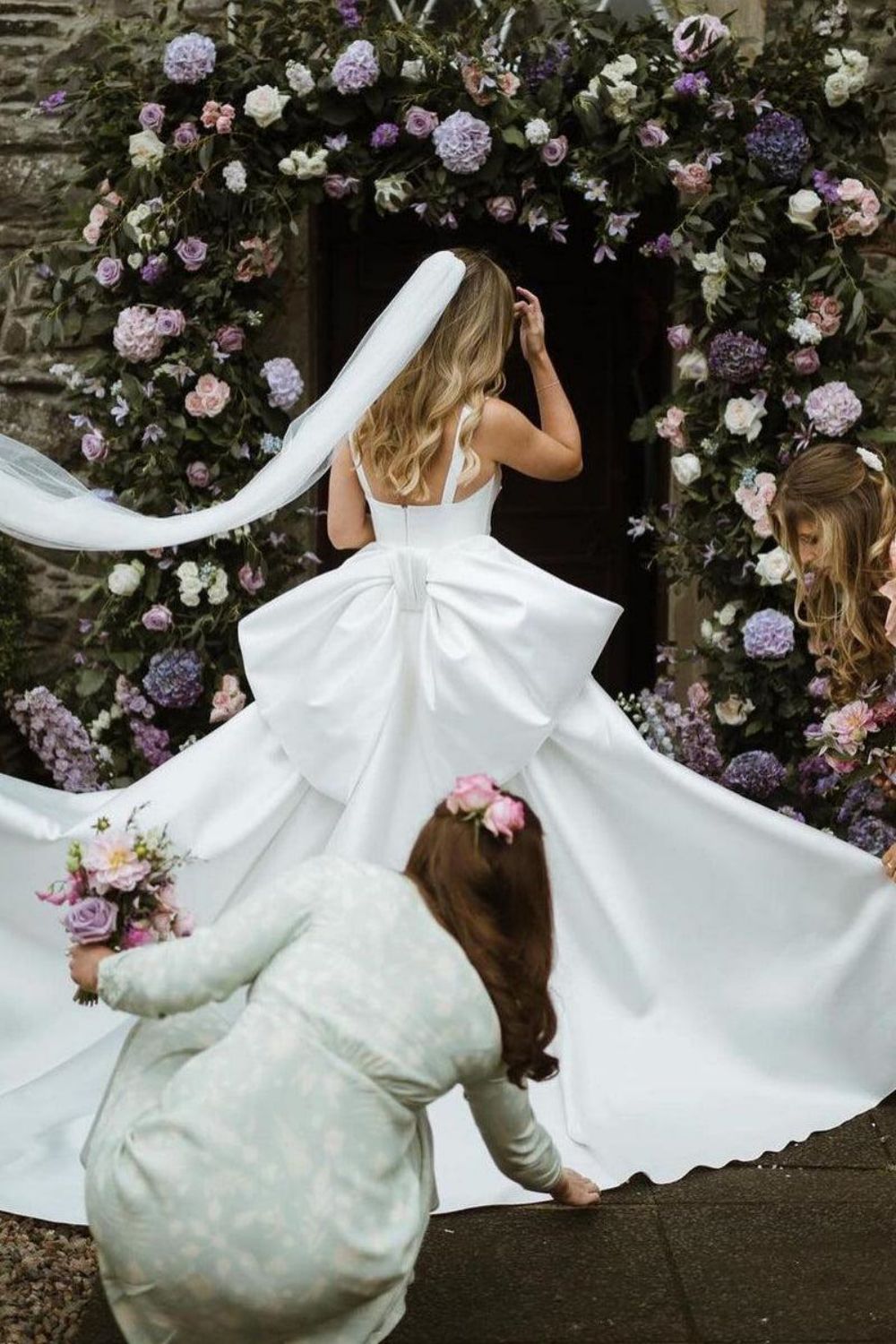 Beauty A-Line Square Neck White Bridal Dress with Bowknot - View 2 | FashionDia