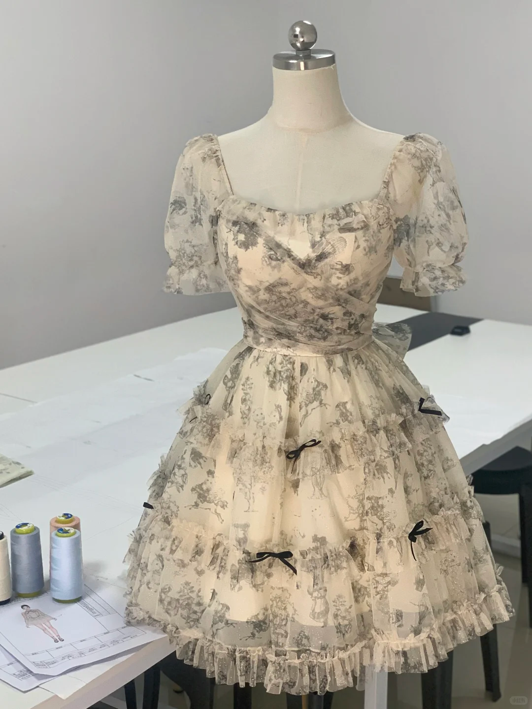 Unique Chiffon Print Floral A Line Ruffle A Line Short Party Dress Mini Graduation Homecoming Dress S965