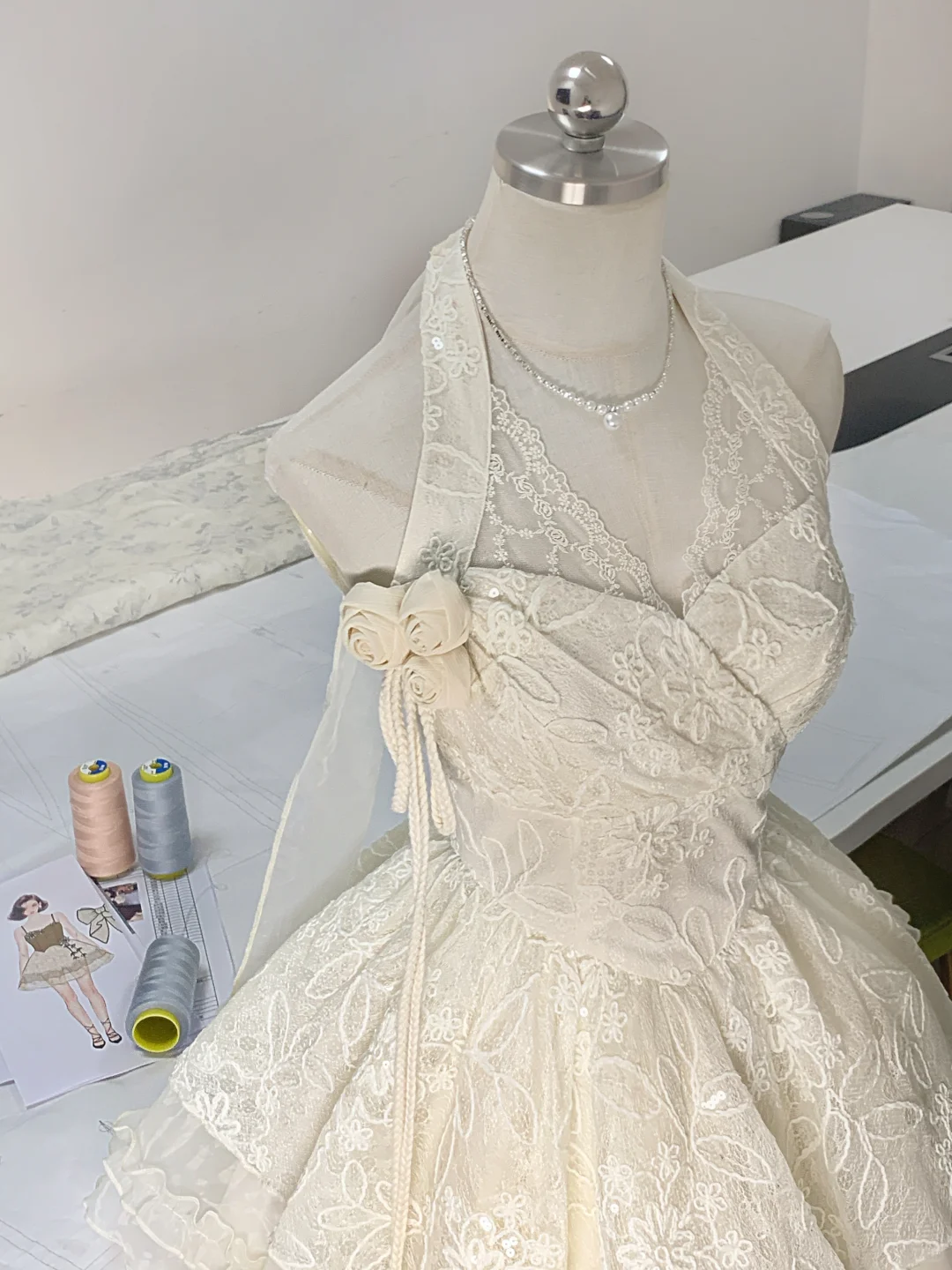 Classy Off-White Halter Lace Sequin A Line Short 8th Grade Homecoming Dress Formal Birthday Outfits