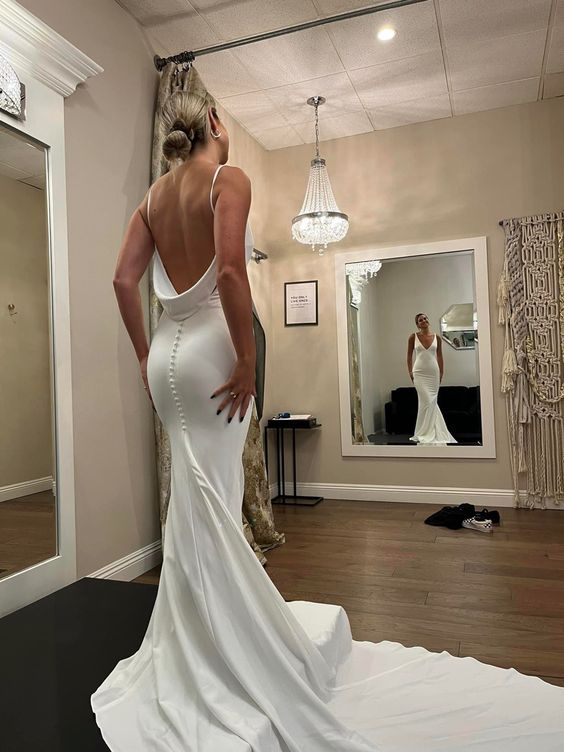 V-Neck Sleeveless Mermaid White Wedding Dress Spaghetti Straps Backless Bridal Gown fg6335