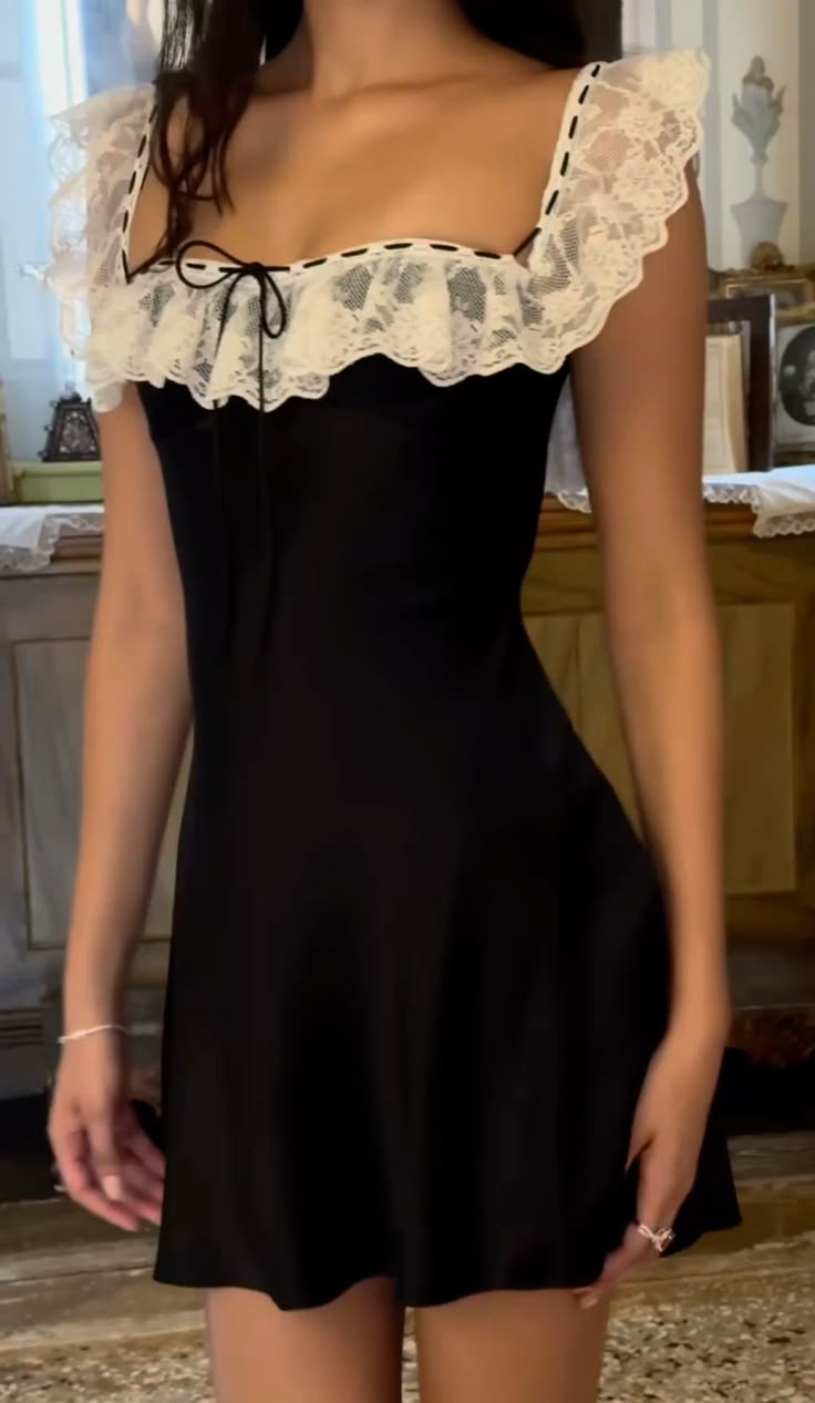 Black Short Prom Dress Lace Short Homecoming Party Dress - FashionDia