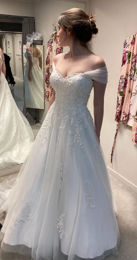 Off-the-Shoulder Lace Wedding Dresses, A-Line Wedding Dresses, Long Wedding Dresses, Bridal Gown - View 2 | FashionDia