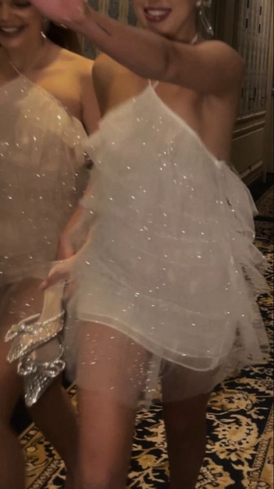Shinny Tulle Short Prom Dress Chic Evening Gown - FashionDia