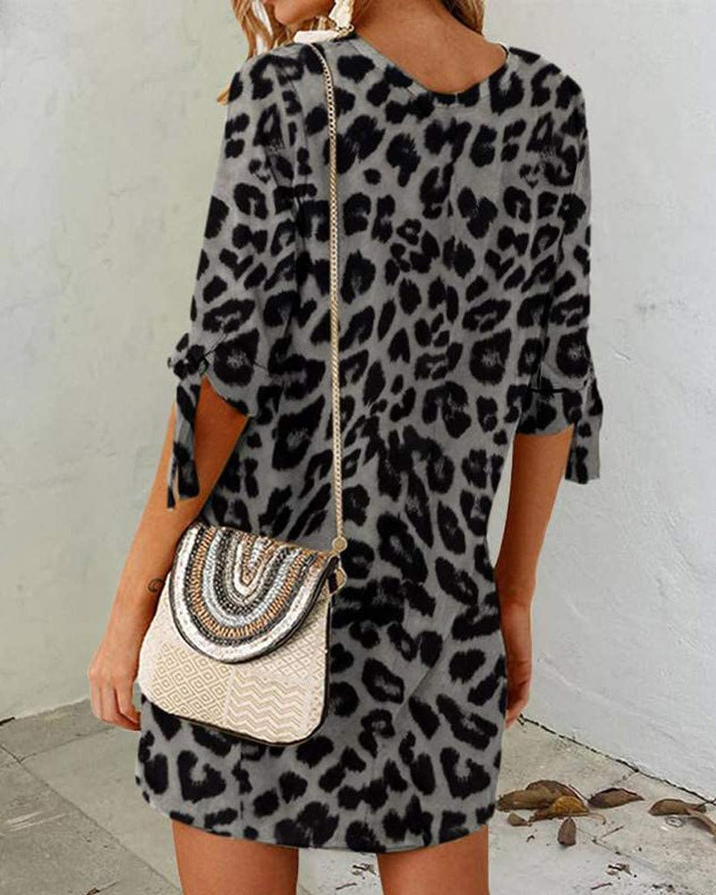 Sofía Elevated Leopard Print Round Neck Women's Dress Premium Wardrobe Essential