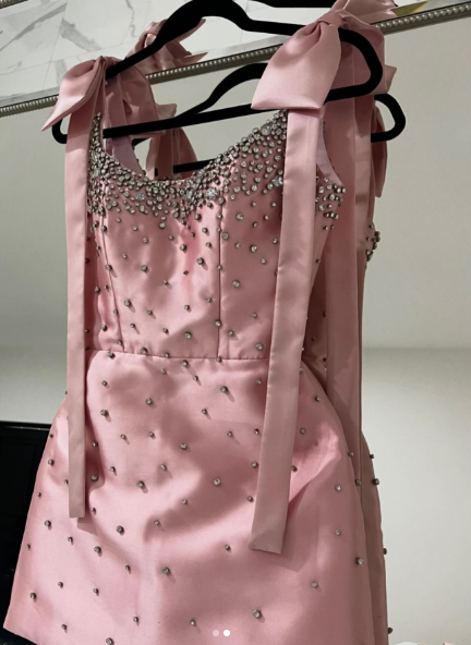 Cute Pink Square Neck Satin Beaded Short Birthday Outfits Strapless Homecoming Dress With Bow - FashionDia