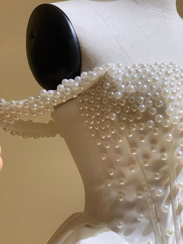 Classy Off The Shoulder Pearl Beaded Short Prom Dress White Formal Graduation Homecoming Dress D027