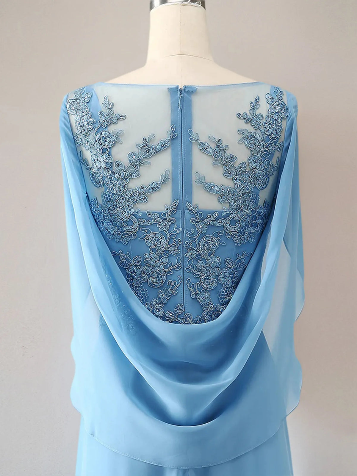 Trumpet/Mermaid Scoop Neck 1/2 Sleeve Chiffon Mother of the Bride Dress With Beadings - View 5 | FashionDia