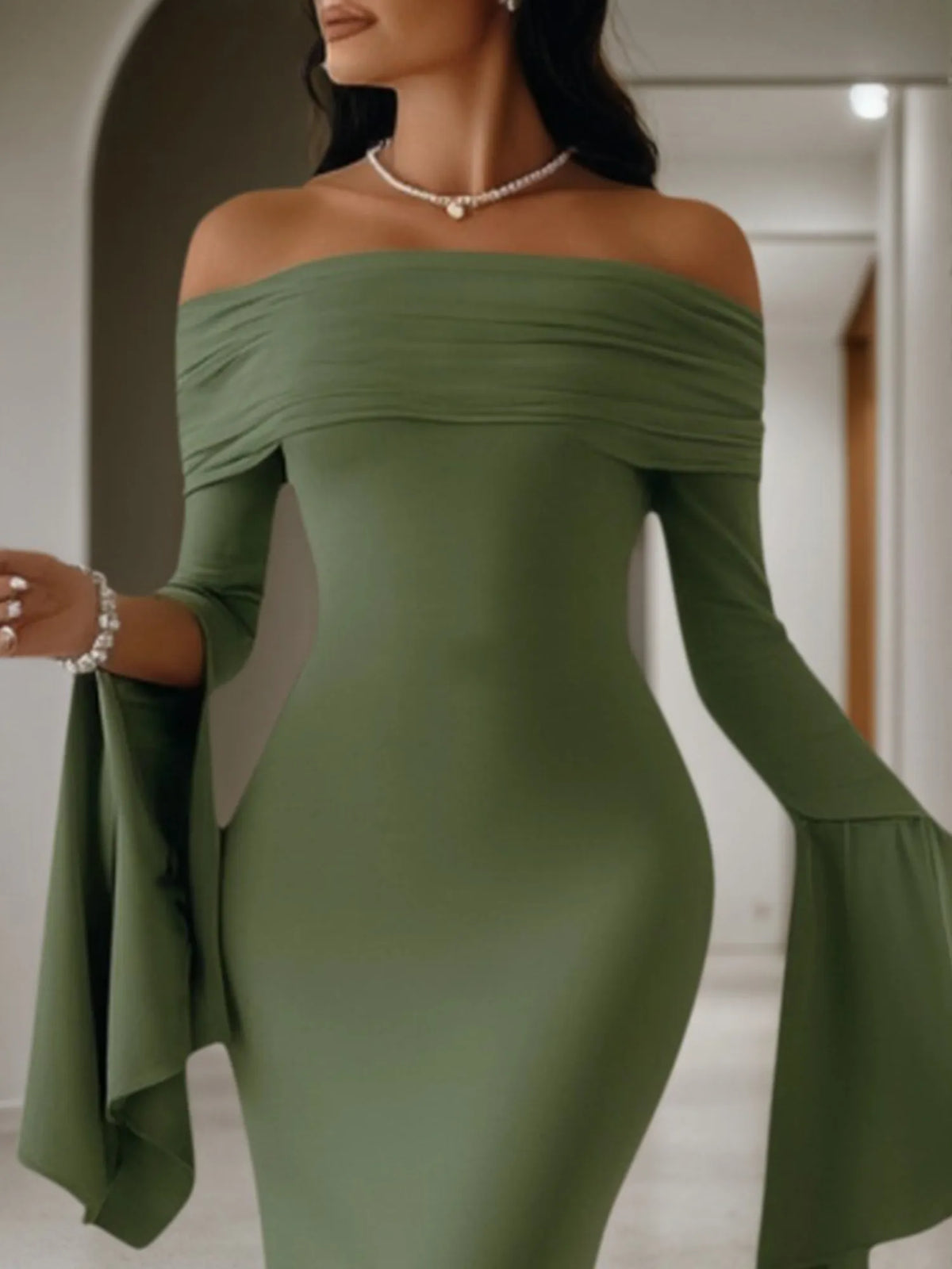 Formal Evening Dress Green Off-the-Shoulder Maxi Long Sleeve Dress - View 2 | FashionDia