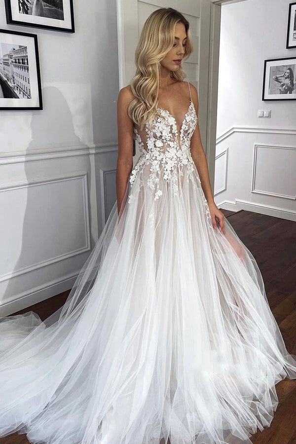 Spaghetti Straps V-Neck Lace Appliques A-line Tulle Rustic Wedding Dress With Slit fg6416