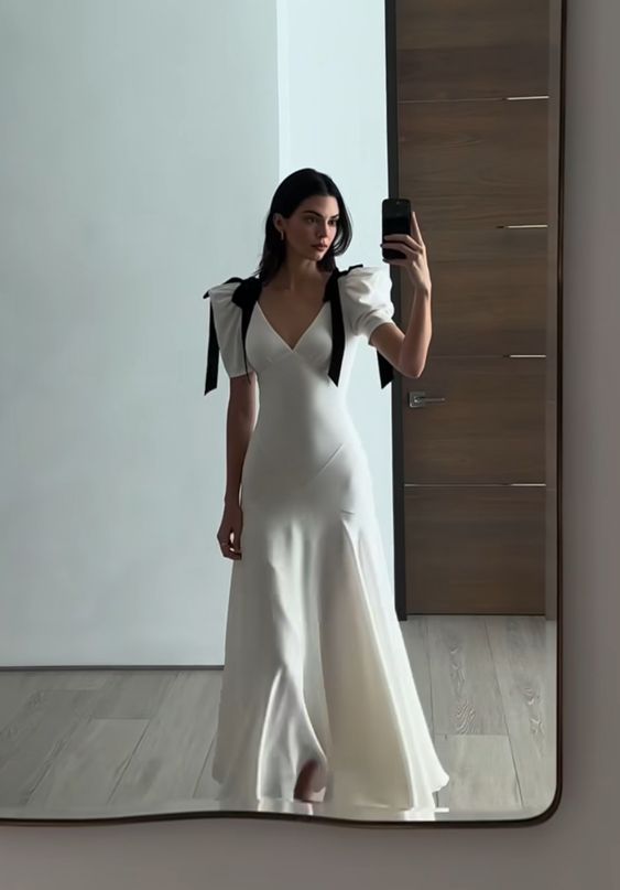 Maxi Dress V-Neck Puff Sleeve Elegant Party Evening Dress - View 2 | FashionDia