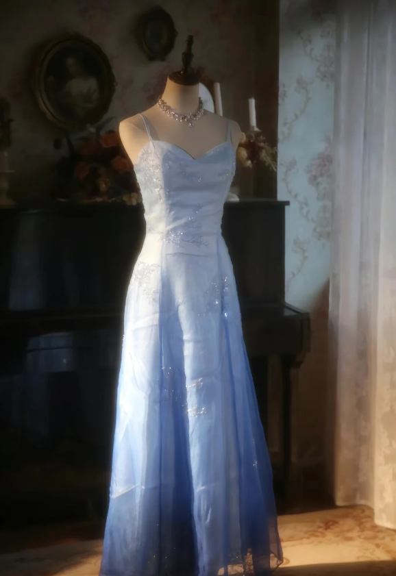 Vintage Gradient Light Blue A-Line Spaghetti Strap Beaded Tulle Long Prom & Evening Dress - View 2 | FashionDia