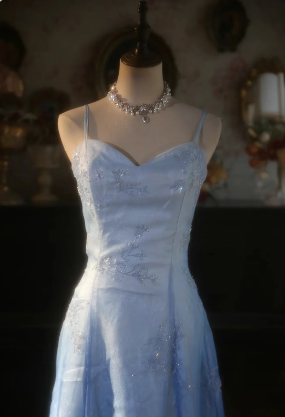 Vintage Gradient Light Blue A-Line Spaghetti Strap Beaded Tulle Long Prom & Evening Dress - View 3 | FashionDia