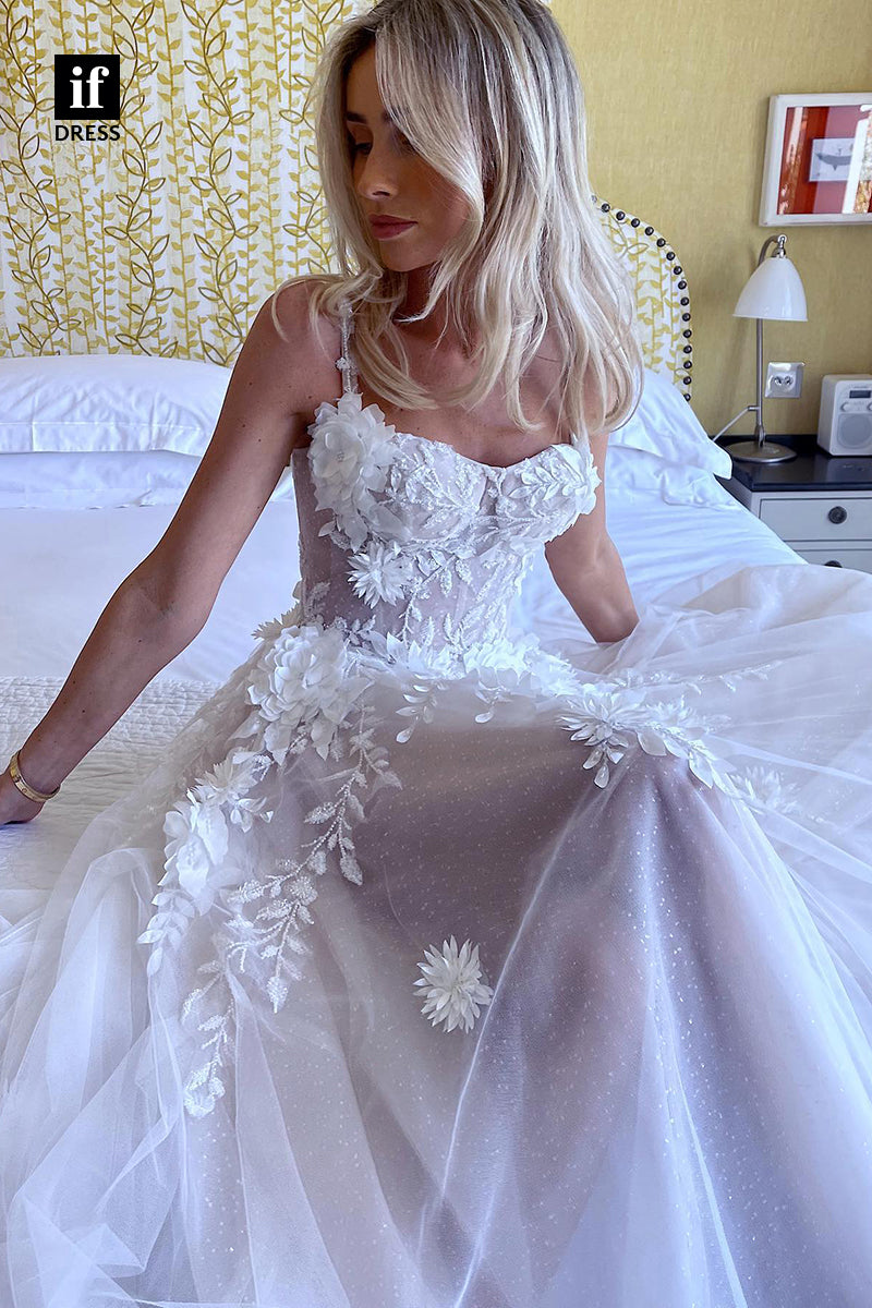 31503 - Glamorous Spaghetti Straps Tulle Appliques Wedding Dress