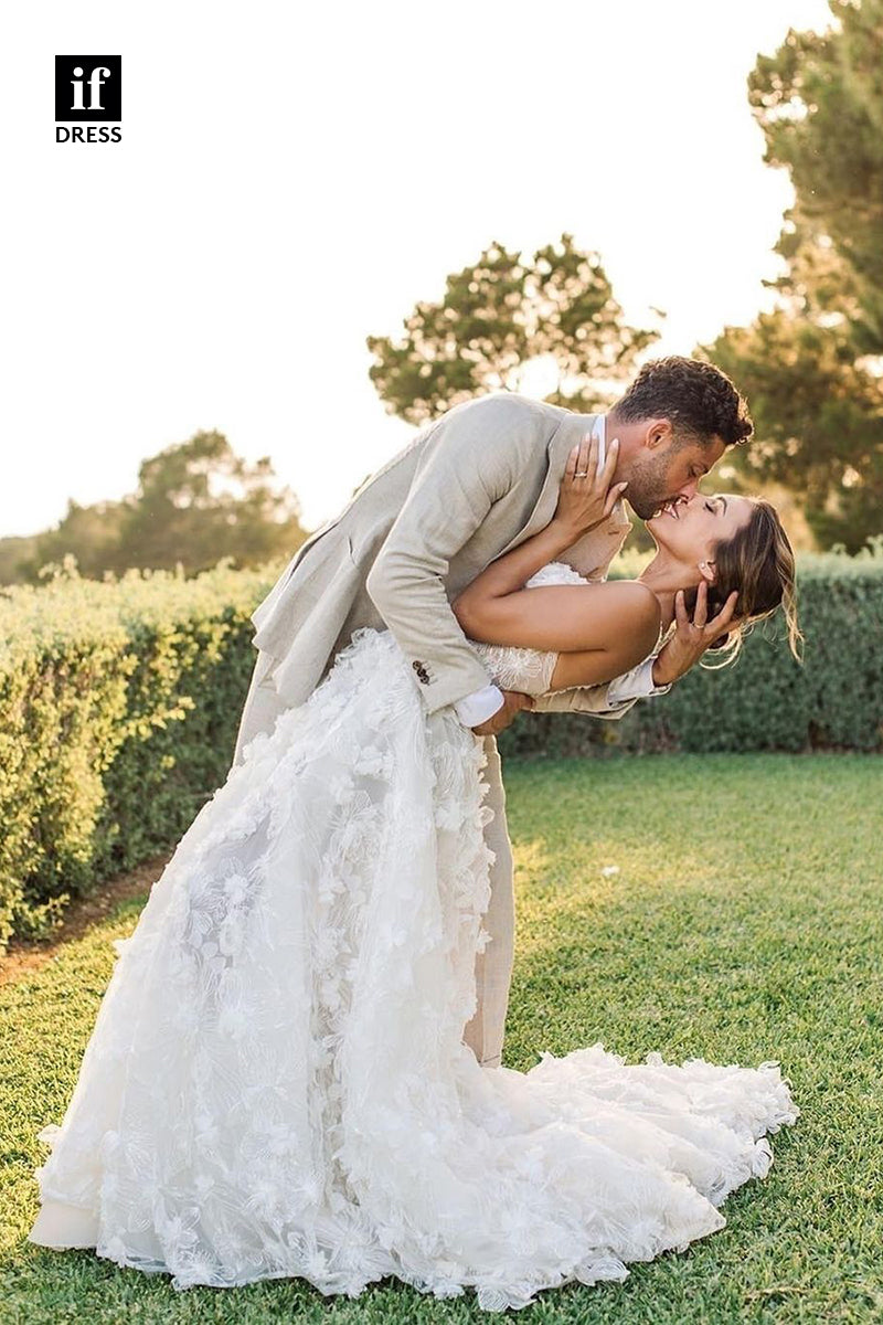 31660 - Romantic A-Line Spaghetti Straps Appliques Boho Wedding Dress
