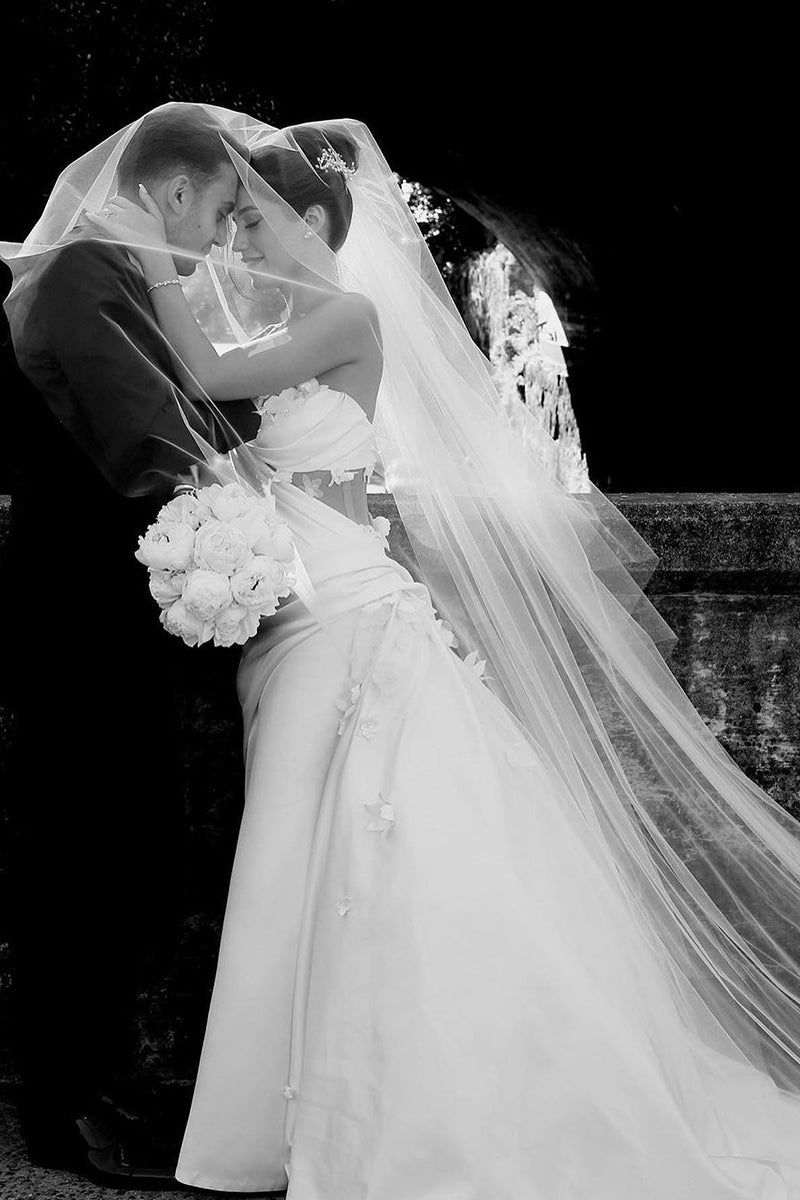 31714 - One Shoulder 3D Appliques Musillon Beach Wedding Dress