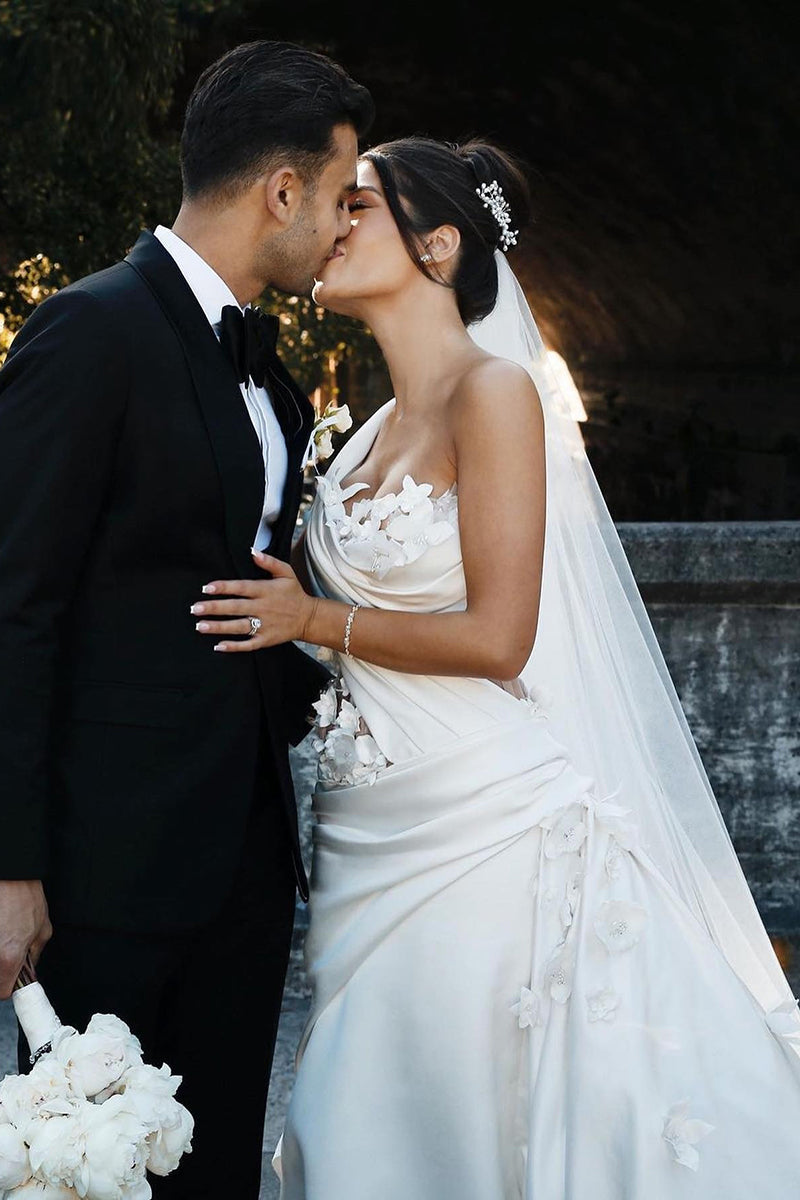 31714 - One Shoulder 3D Appliques Musillon Beach Wedding Dress