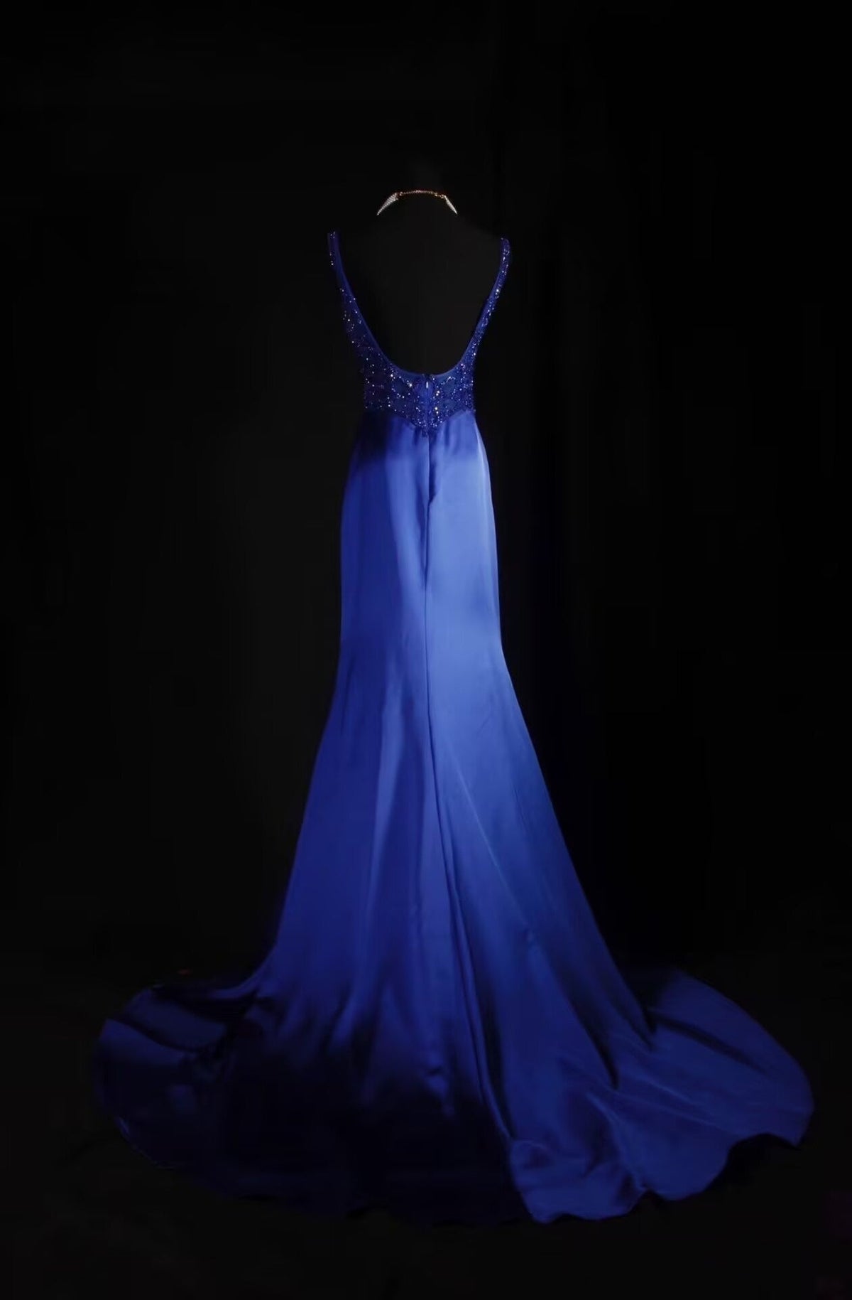 Elegant Backless Long Prom Dress Royal Blue Beaded Evening Dress J8048