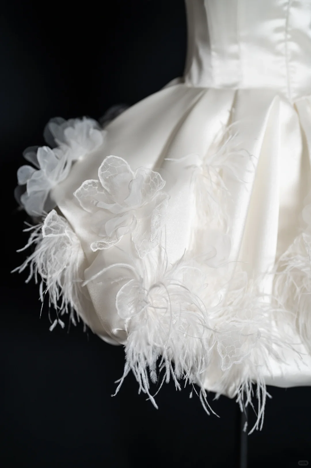 Sweet White Satin Lace Appliques Strapless A-Line 18th Birthday Outfits Homecoming Dress - View 5 | FashionDia