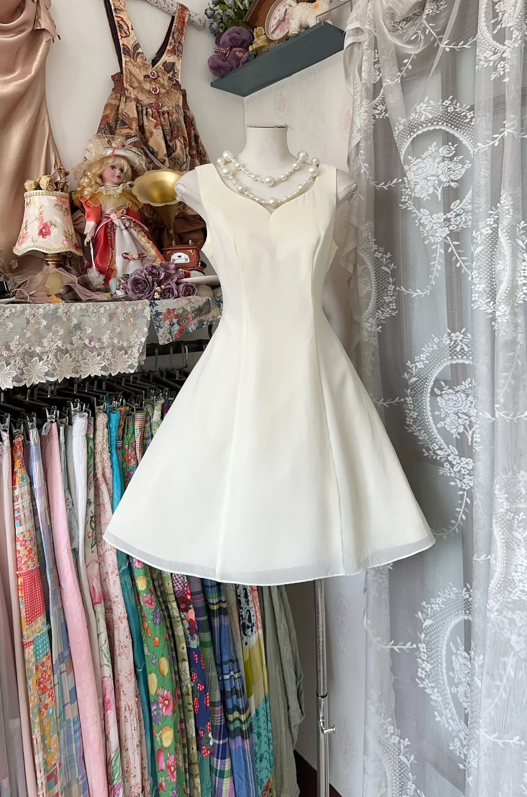Elegant White Sleeveless A Line Short Party Dress Homecoming Dress