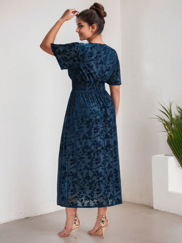 Plus Size A-Line V-Neck Velvet Tea-Length Mother of the Bride Dress - View 3 | FashionDia