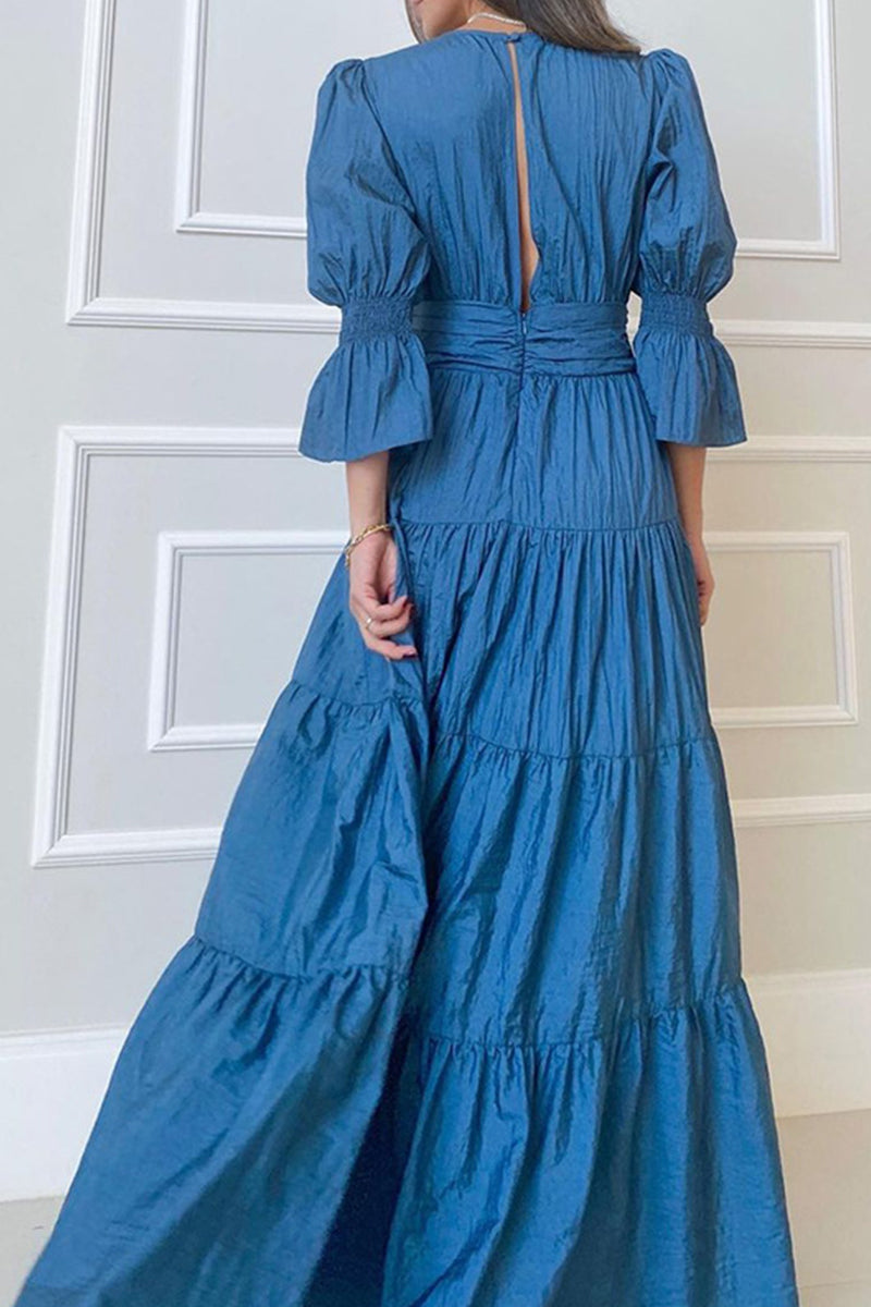 Sophisticated Dress with a Clean Classic Look