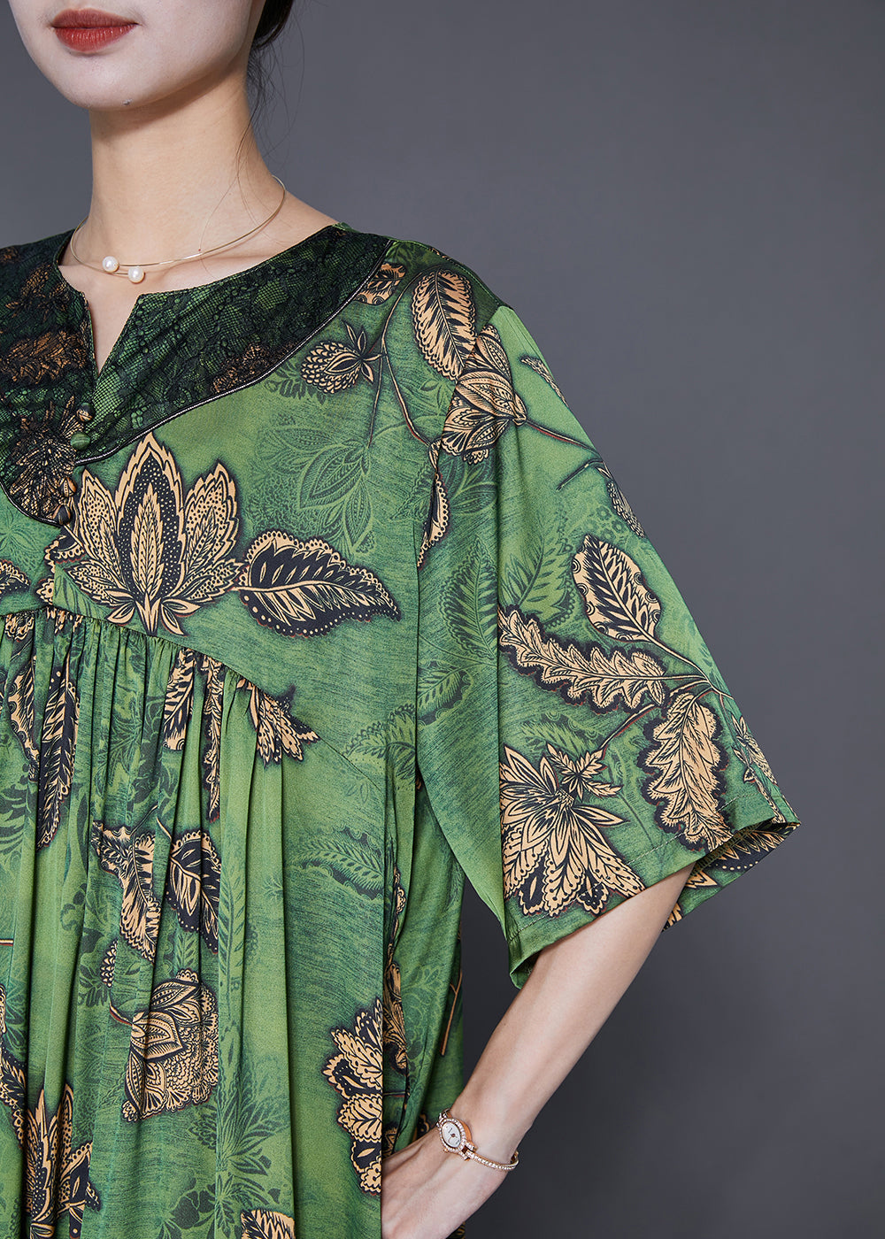 Polished Dress with an Effortless Classic Look