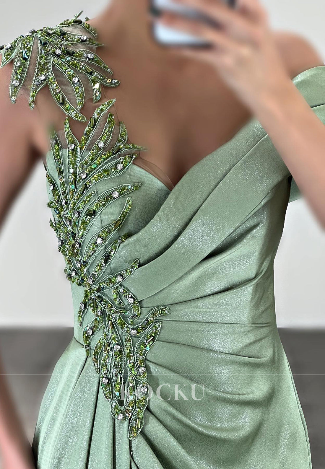 L3085 - Gorgeous & Charming Sleeveless V-Neck Mermaid Ruched Satin Evening Party Prom Dress With Appliques