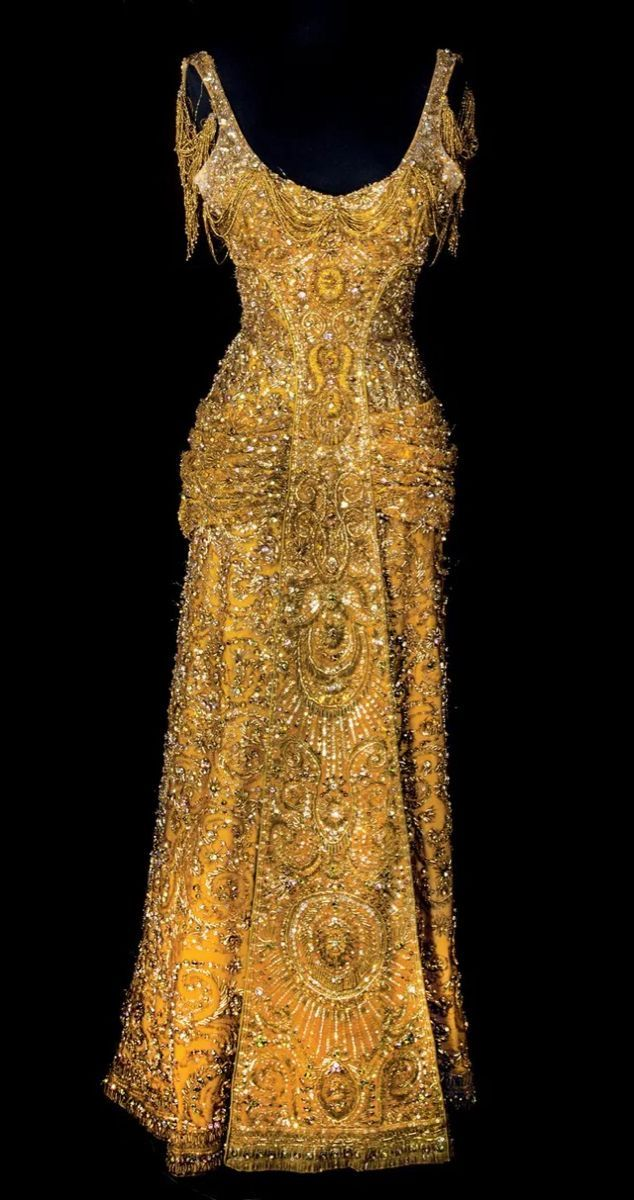 Luxurious Gold Sleeveless Sequin Beaded Pleated Long Prom & Evening Dress - FashionDia