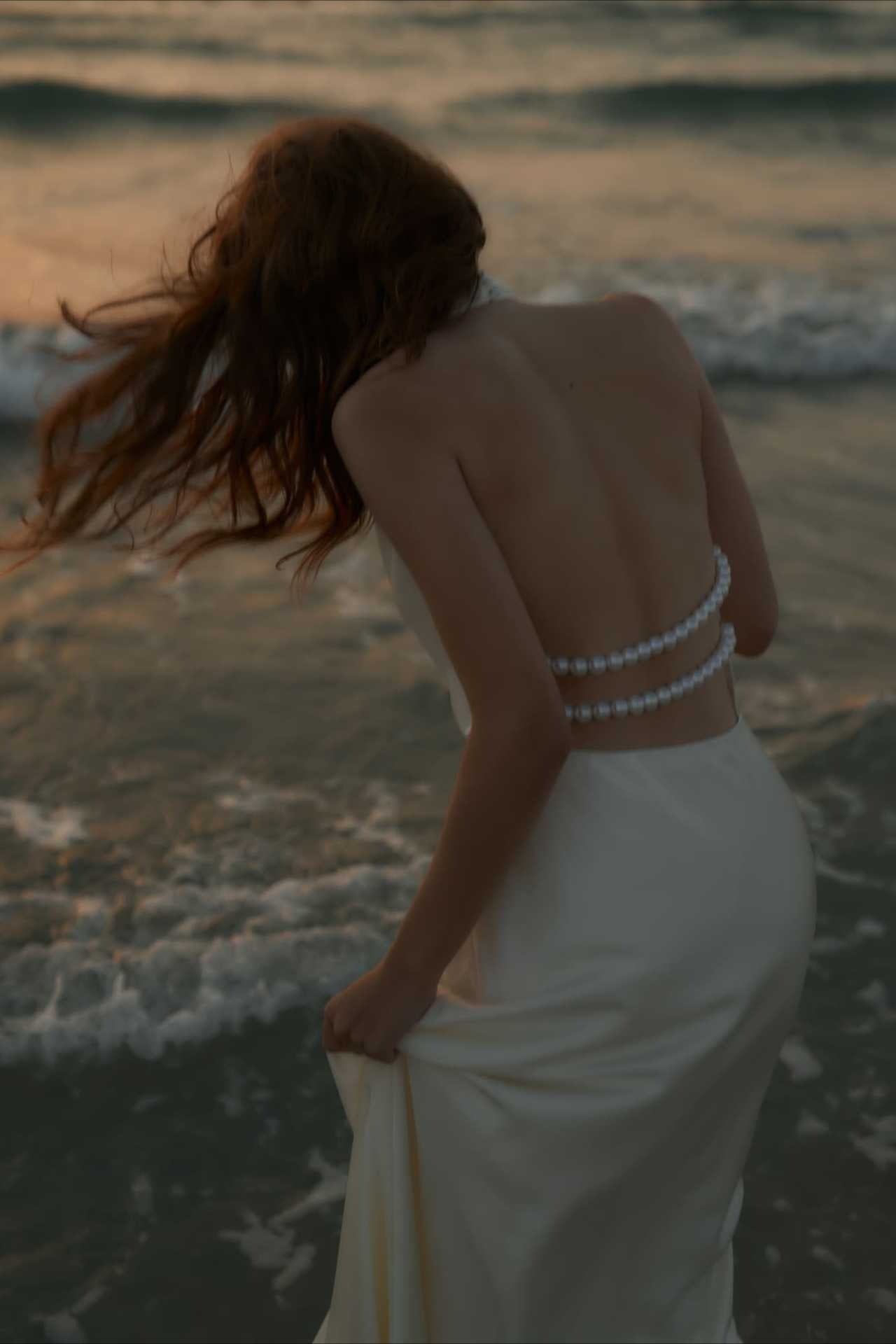 Elegant Dress Inspired by Contemporary Streetwear Fashion 9