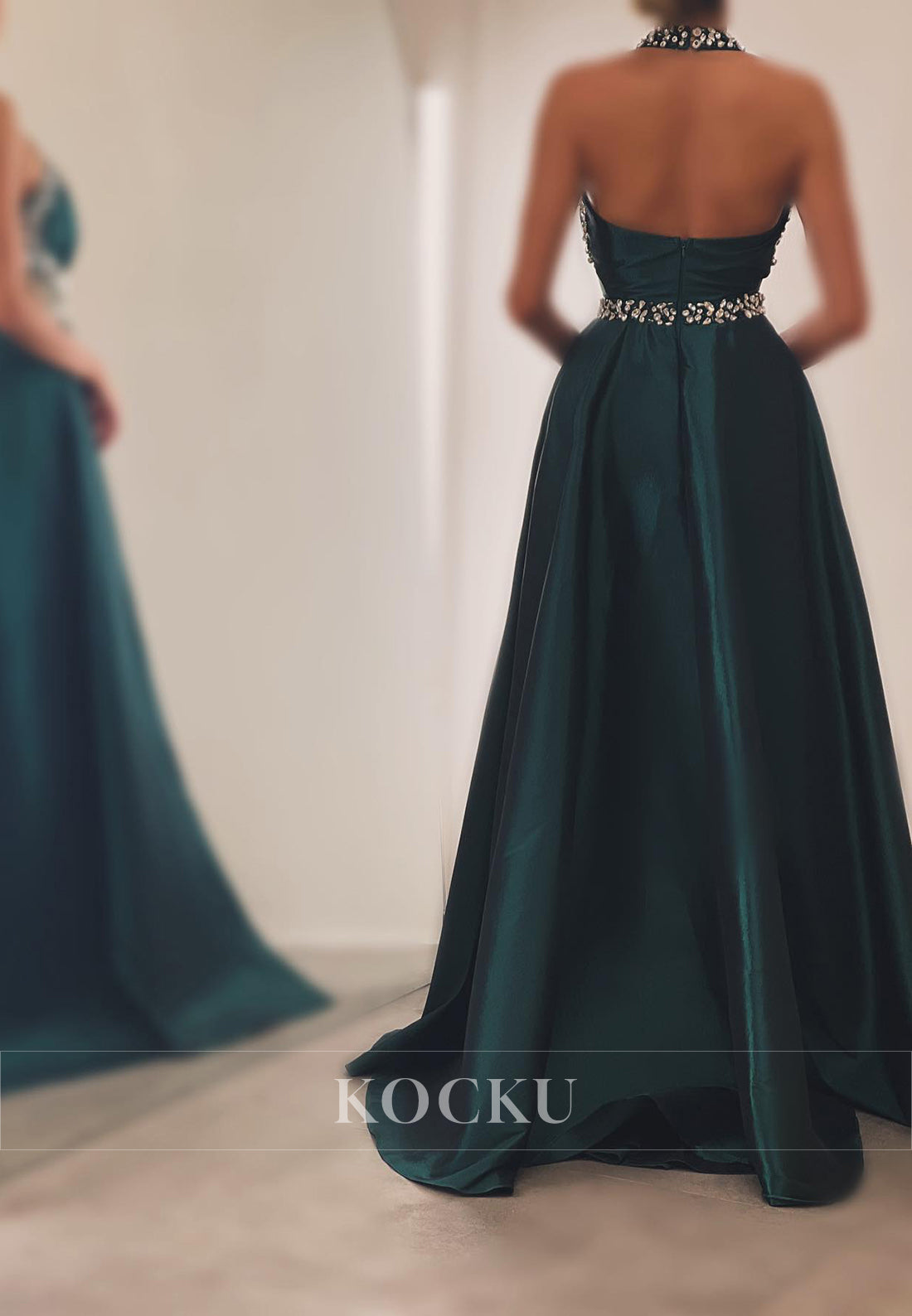 L3084 - Elegant & Luxurious V-Neck Rhinestone Halter A-Line Backless Satin Evening Party Prom Dress