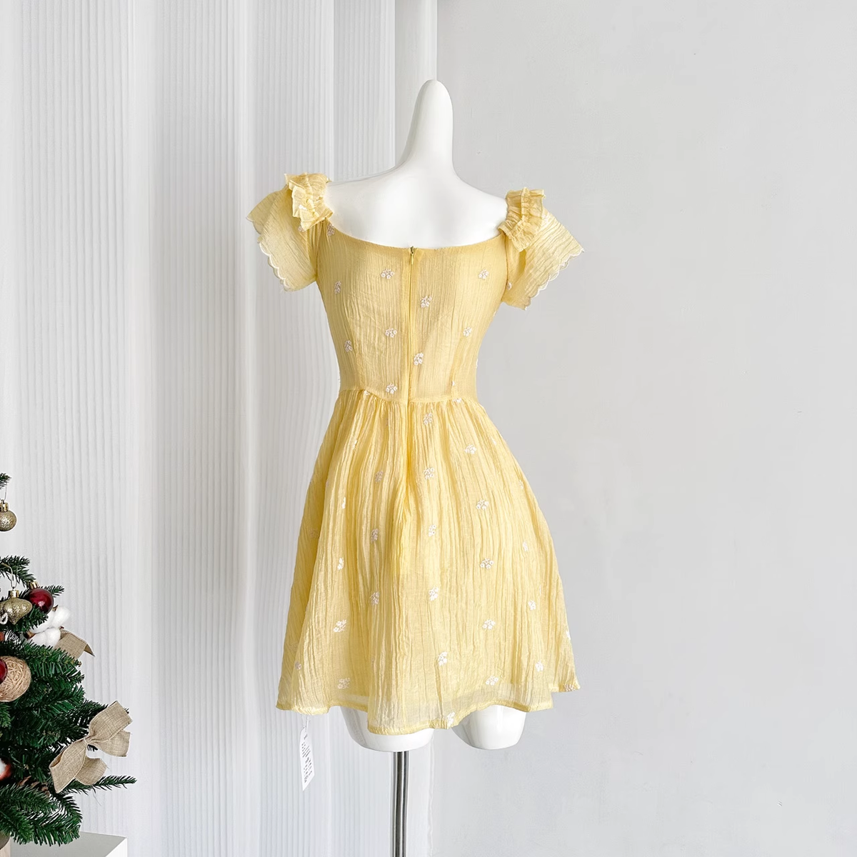 Cute A-Line Scoop Short Sleeves Yellow Floral Holiday Dresses Beach Dress Birthday Outfits - View 3 | FashionDia