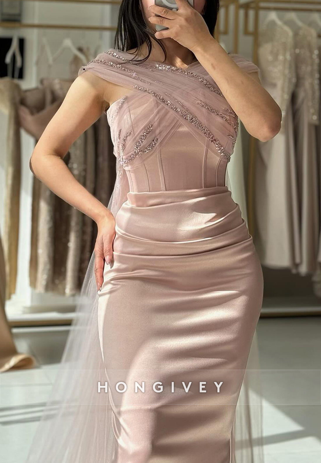 Elegant Gown Column Floor-Length Asymmetrical Neck Evening Formal Dresses