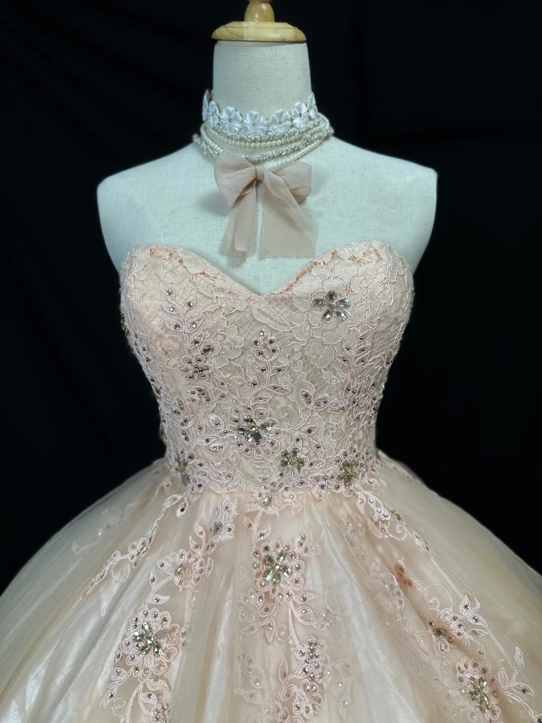 Sweet Peach Powder Strapless Tulle Lace Beaded Homecoming Dress A Line Short Party Dress