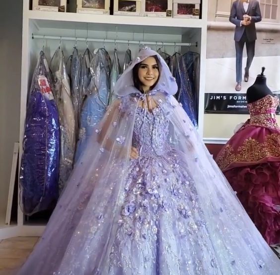 Lavender Princess Quinceanera Dress Ball Gown Lace Appliques Corset Sweet 15 Prom Dresses - View 2 | FashionDia