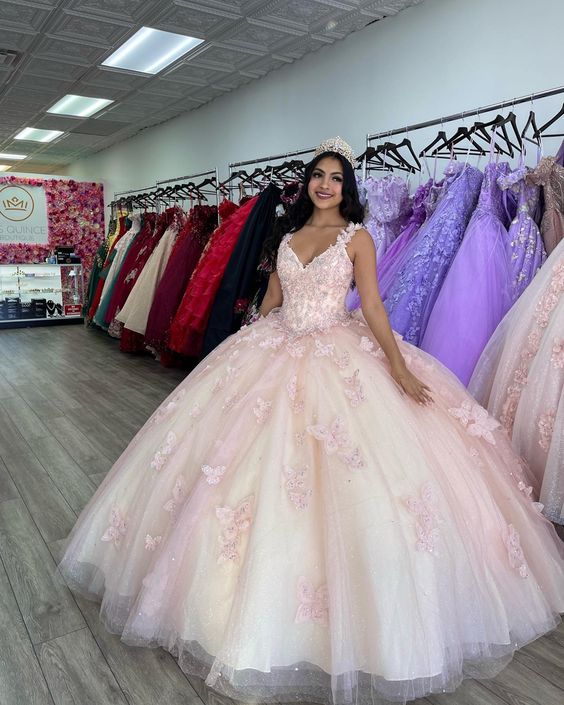 Butterfly quincea�era dress Ball Gown Lace Appliques Corset Sweet 15 Prom Dresses - FashionDia