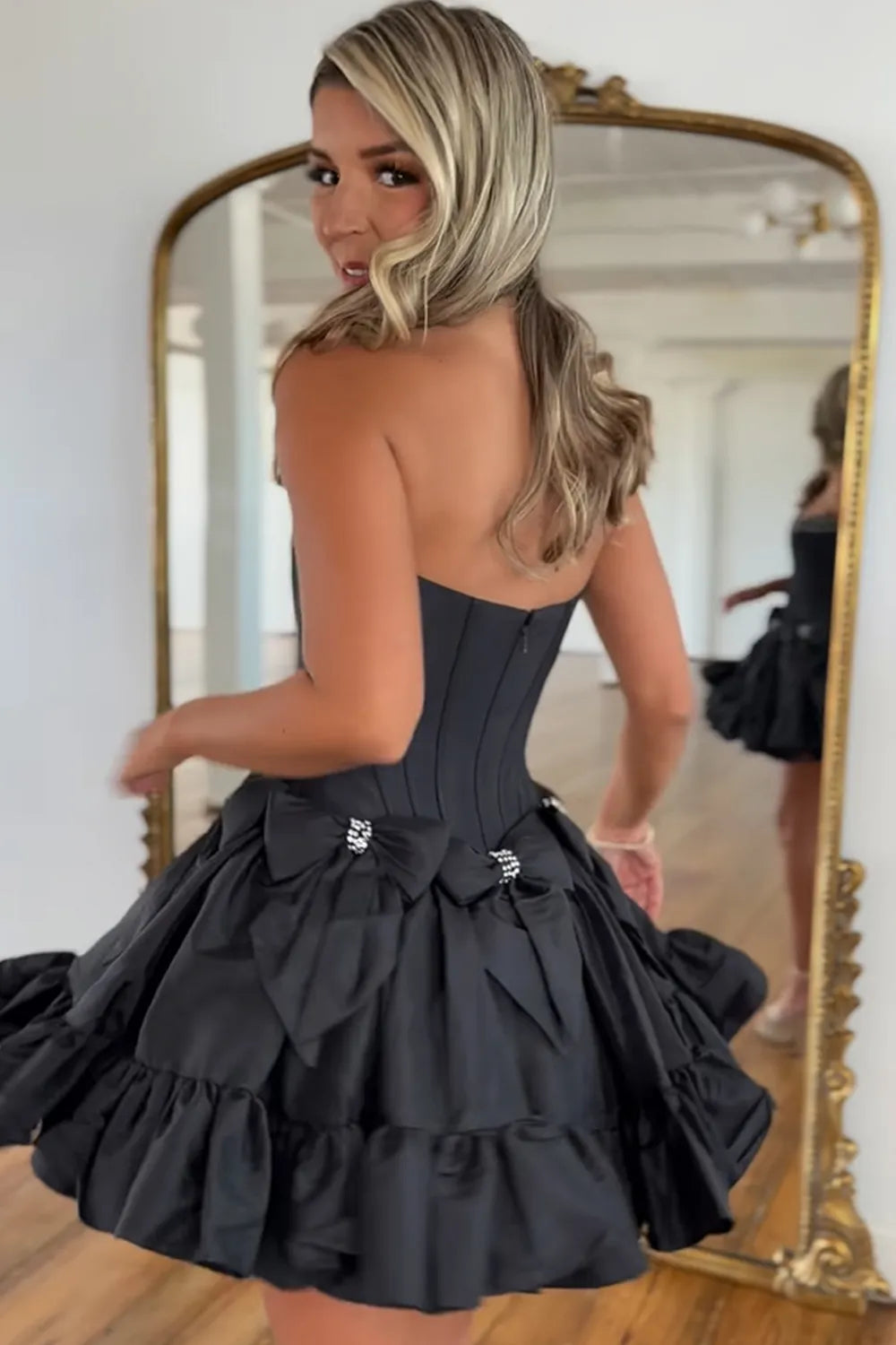 Princess A-Line Strapless Red Corset Homecoming Dress with Bowknot