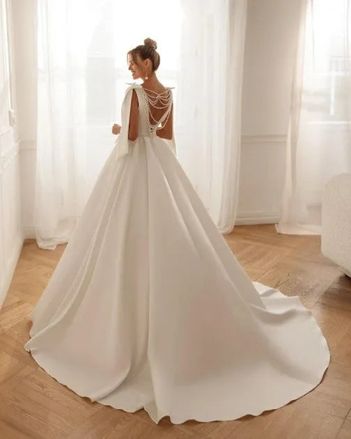 White A-Line Wedding Dresses Sleeveless Pearls Backless Satin Bridal Dress Formal Wedding Ball Prom Gowns Customized