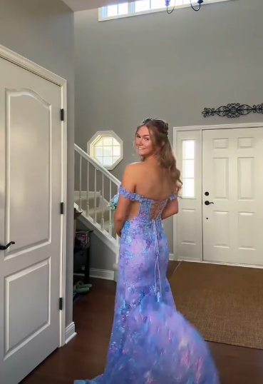 Off-the-Shoulder Lace Prom Dress Sexy Mermaid Graduation Dress Evening Dress - View 3 | FashionDia