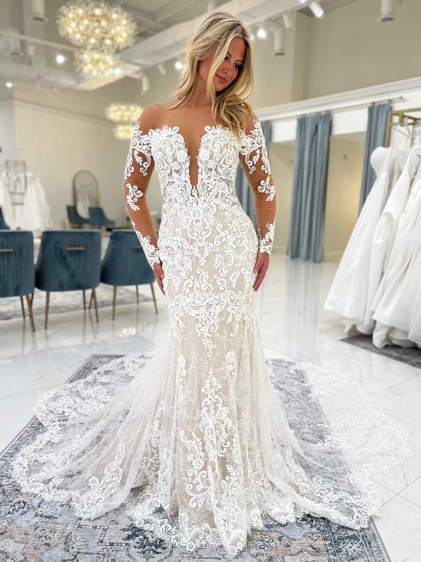 Long Sleeve Mermaid Wedding Dress With Full Lace Train - FashionDia