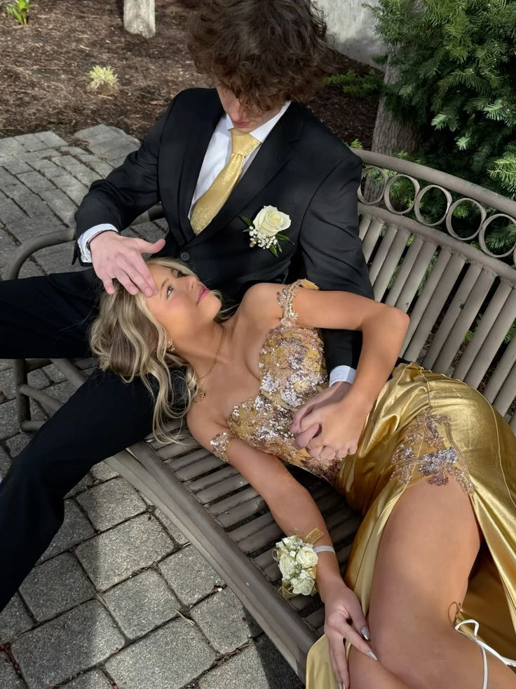 Mermaid Off-the-Shoulder Gold Slit Sequins Prom Dresses 18th Birthday Outfits Evening Long Dress - View 2 | FashionDia