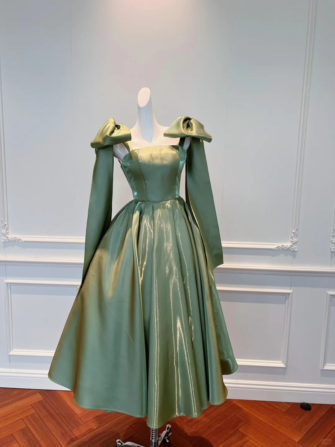 Vintage Olive Green A-line Bow Strap Satin Tea-length Prom Dress Evening Dress