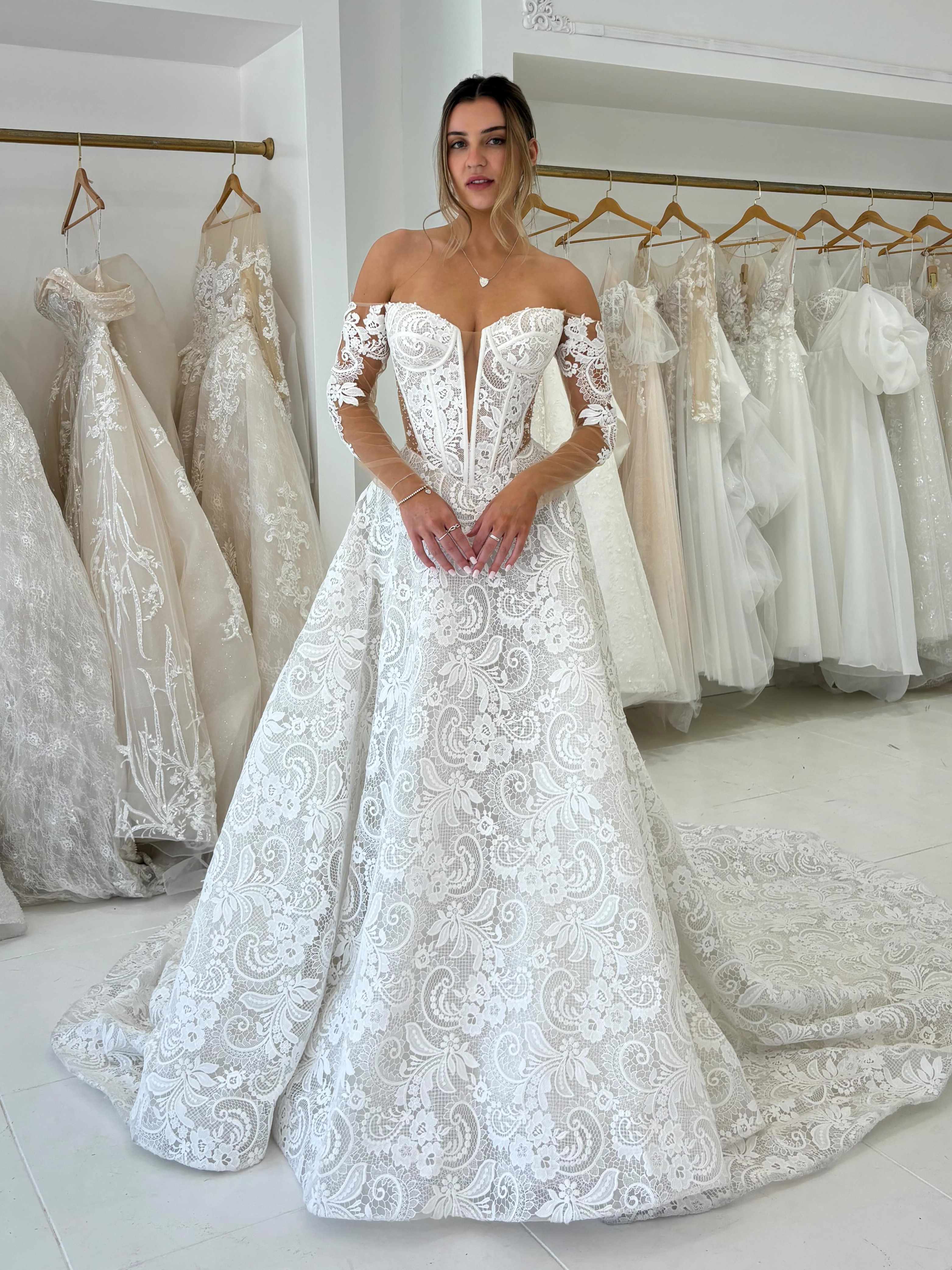 Luxury Full Lace Off-Shoulder 3/4 Sleeves Fitted Corset Bodice Voluminous Skirt Wedding Gown