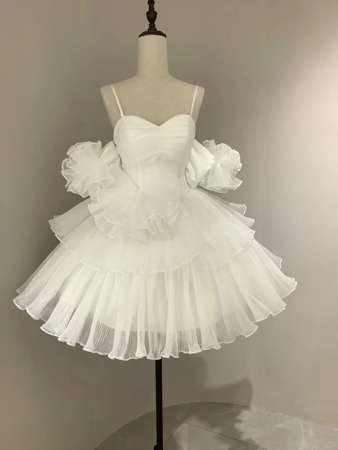 Classy Spaghetti Straps A Line Homecoming Dress White Short Wedding Dress Party Dress
