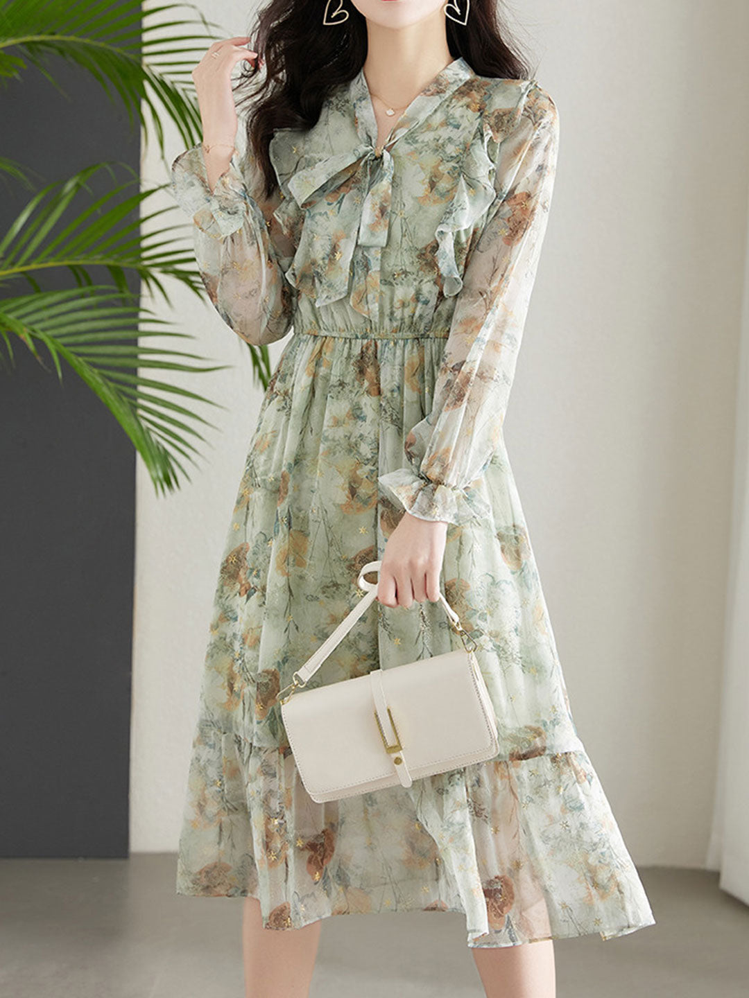 Sophisticated Dress with a Clean Classic Look
