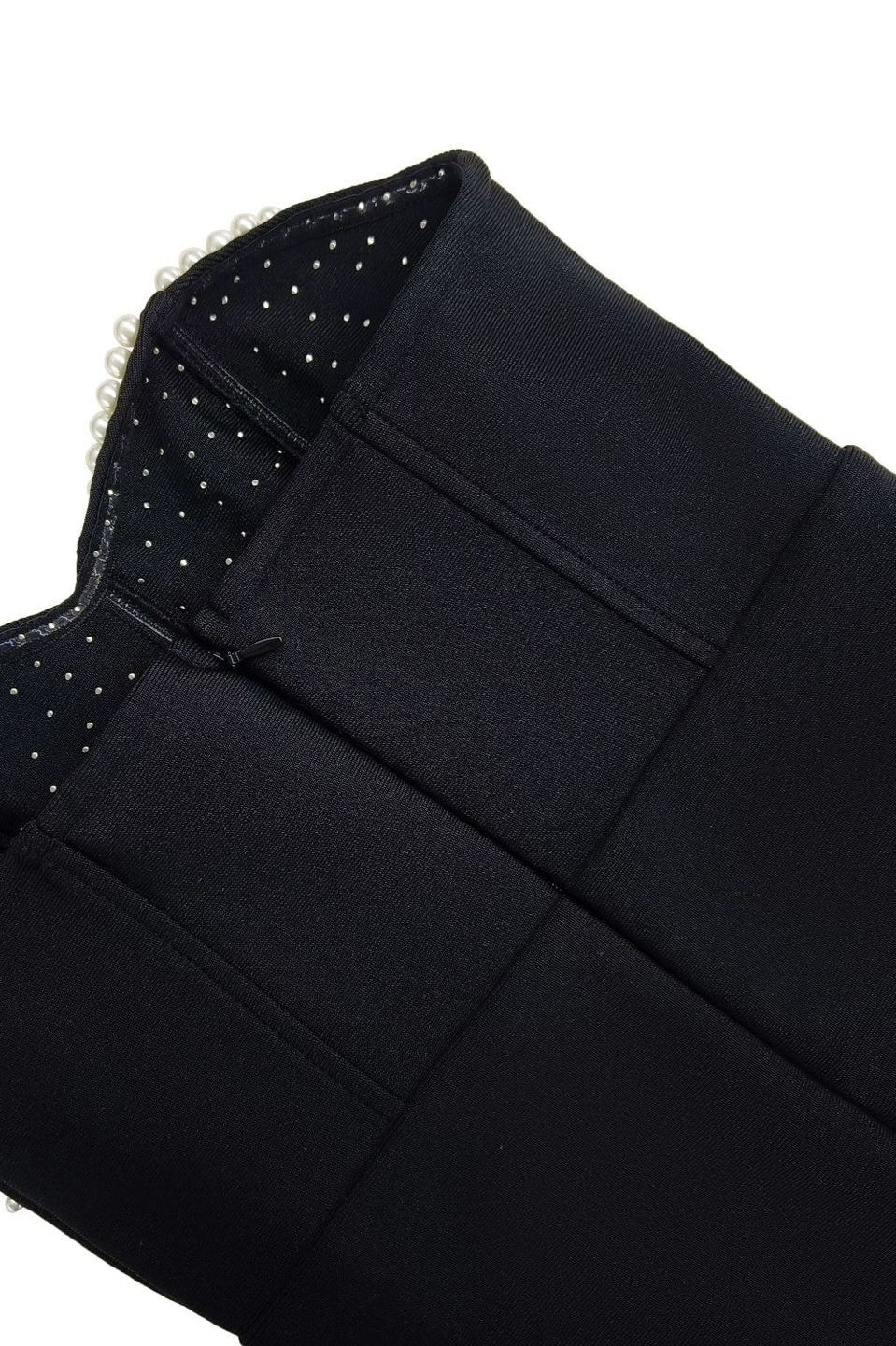Classic Dress Inspired by Contemporary Streetwear Fashion 14