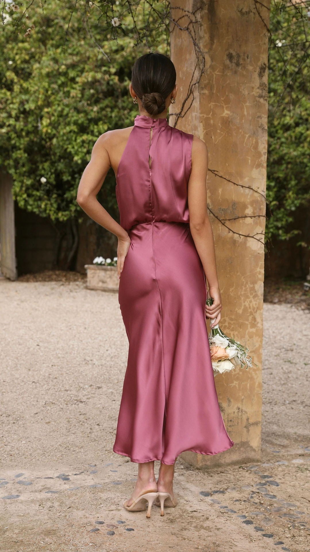Elegant Sleeveless O-Neck Solid Maxi Evening Dress - View 7 | VelvetHem