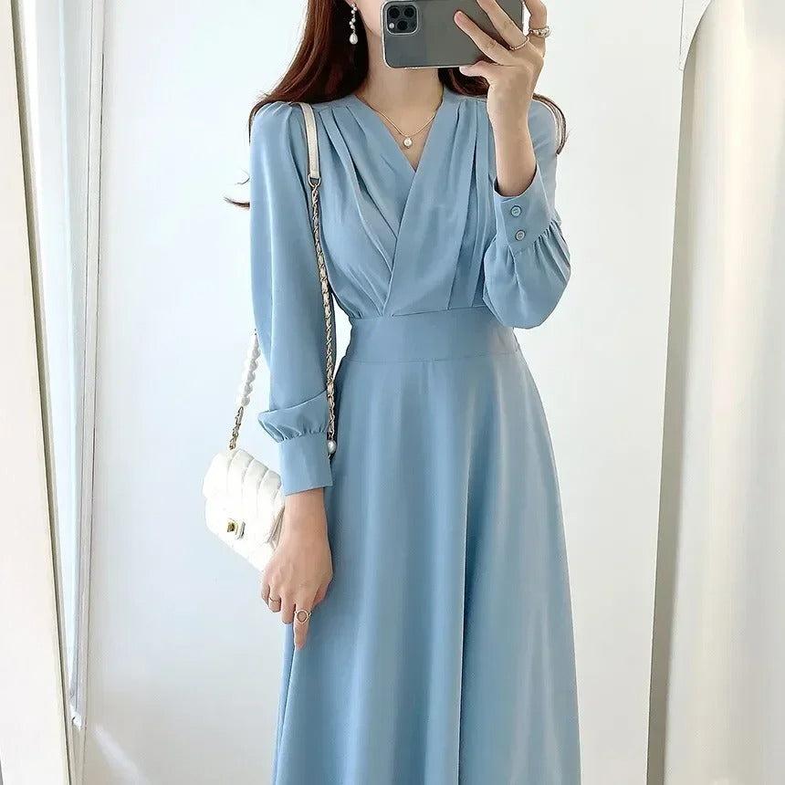 Aitana Boutique Vintage Evening Dress for Women Chic Silhouette Collection